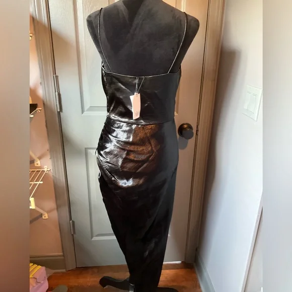 Aiifos Martha Satin Asymmetrical Midi Dress M black metallic - Picture 8 of 11